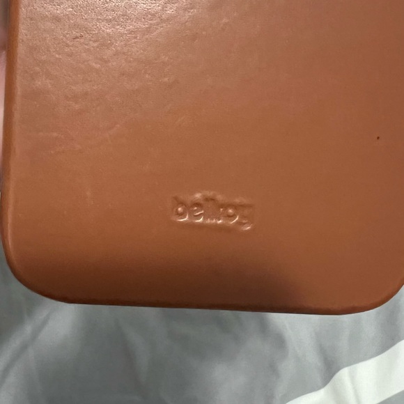 iPhone 13 pro max leather cass - Picture 3 of 3